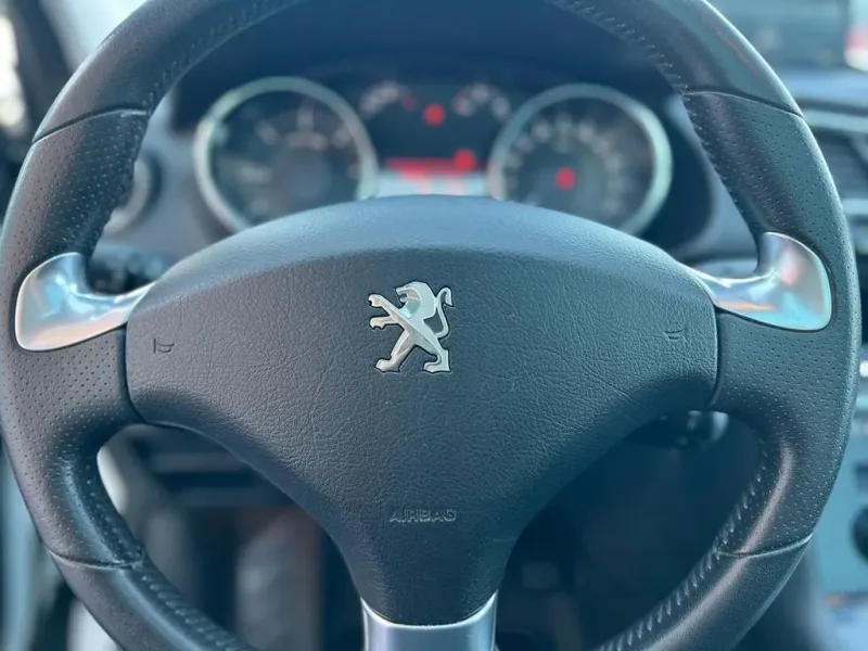Peugeot 3008 1.6 BlueHDi Allure EAT6 J18, fotografia 16