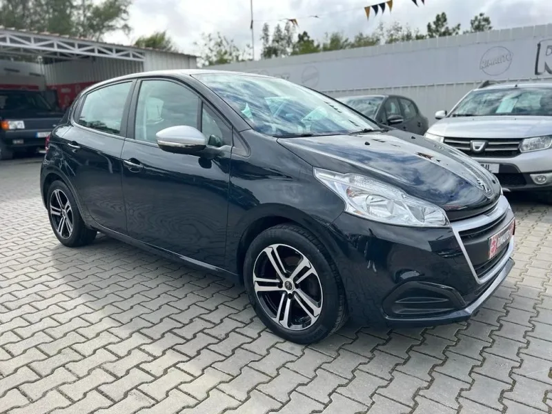 Peugeot 208 1.0 VTi Active, fotografia 9