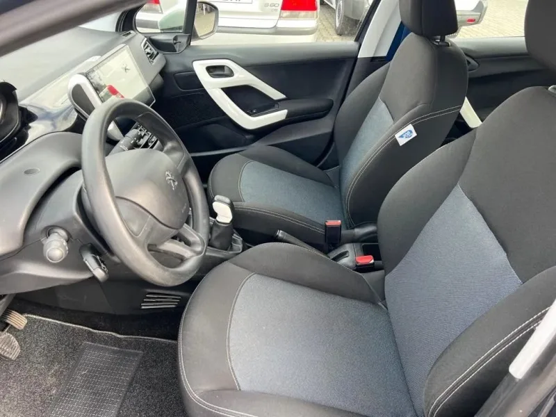Peugeot 208 1.0 VTi Active, fotografia 11