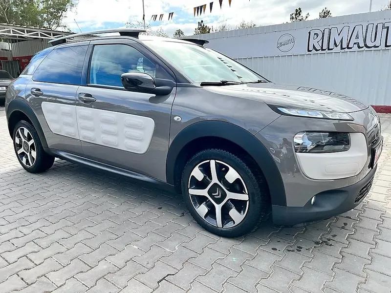 Citroën C4 Cactus 1.2 PUTETECH LIVE, fotografia 2