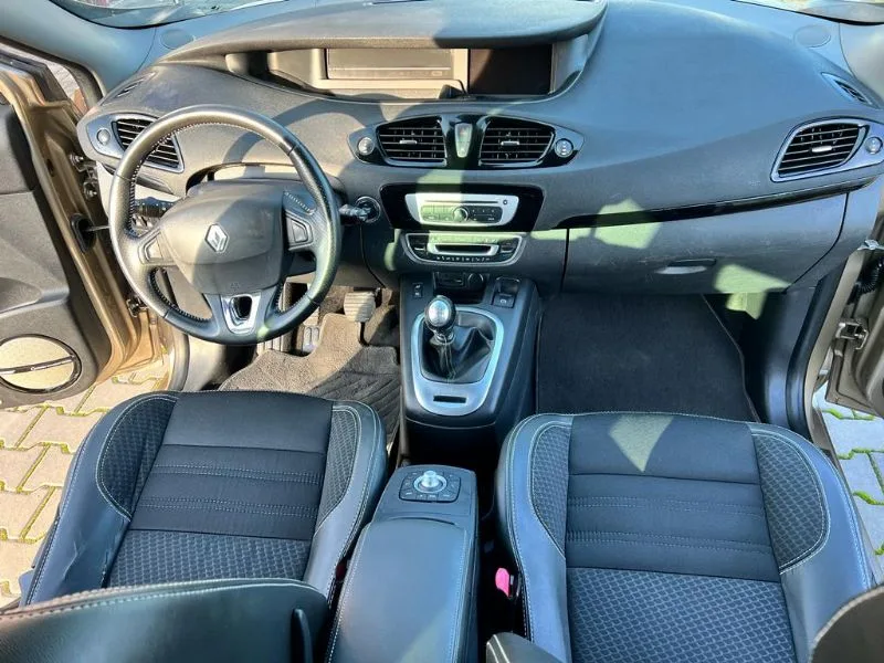 Renault Grand Scenic BOSE, fotografia 10