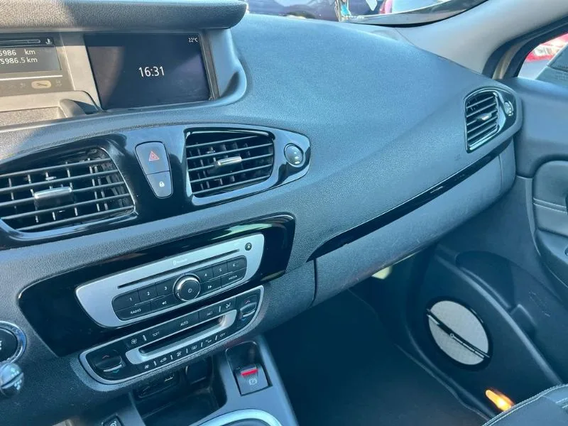 Renault Grand Scenic BOSE, fotografia 15