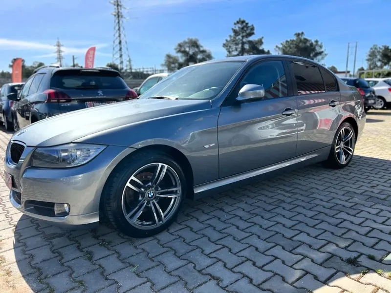 BMW 320 d EfficientDynamics Line Sport, fotografia 6