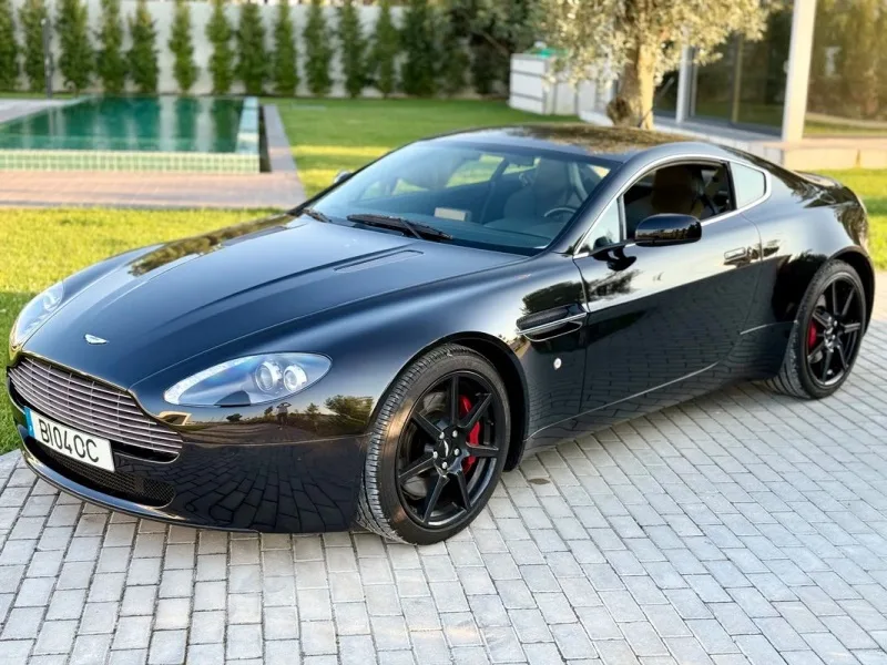 Aston Martin Vantage Coupe V8, fotografia 23
