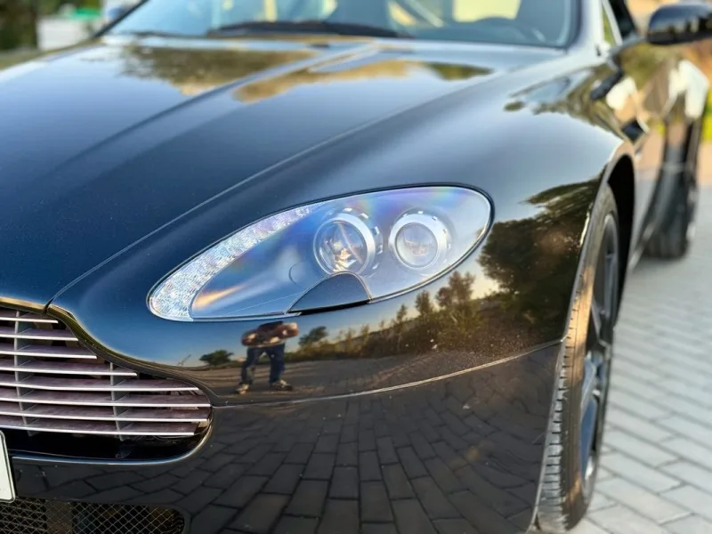 Aston Martin Vantage Coupe V8, fotografia 30