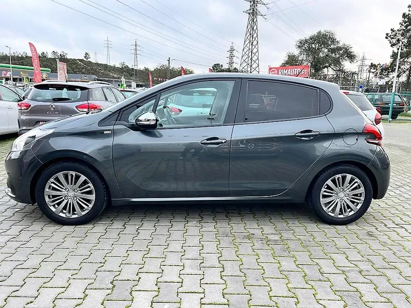 Peugeot 208 1.2 PureTech Style, fotografia 7