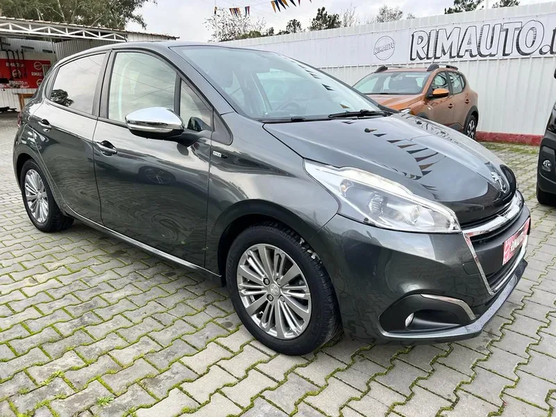 Peugeot 208 1.2 PureTech Style, fotografia 8