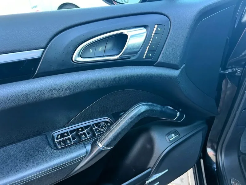 Porsche Cayenne S, fotografia 15
