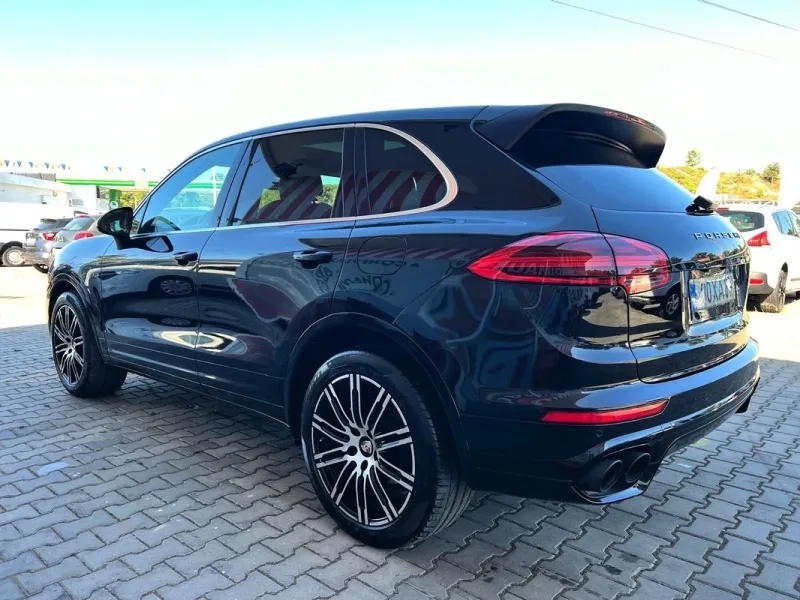 Porsche Cayenne S, fotografia 17