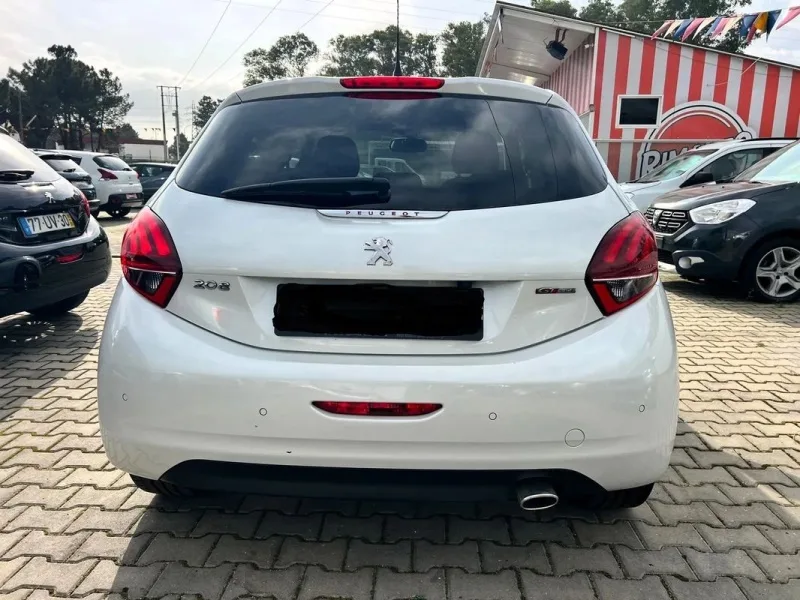 Peugeot 208 1.2 PureTech GT Line EAT6, fotografia 12