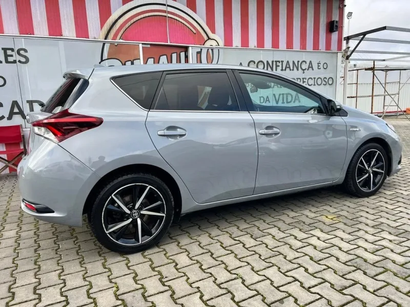 Toyota Auris 1.8 HSD Exclusive +TSS+Navi, fotografia 4