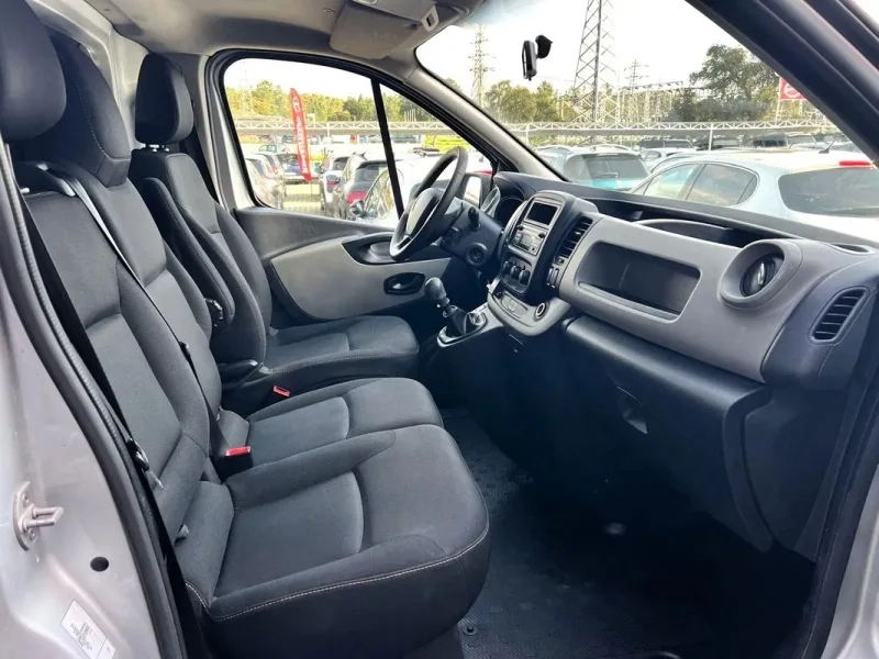 Renault Trafic trafic exclusive, fotografia 7