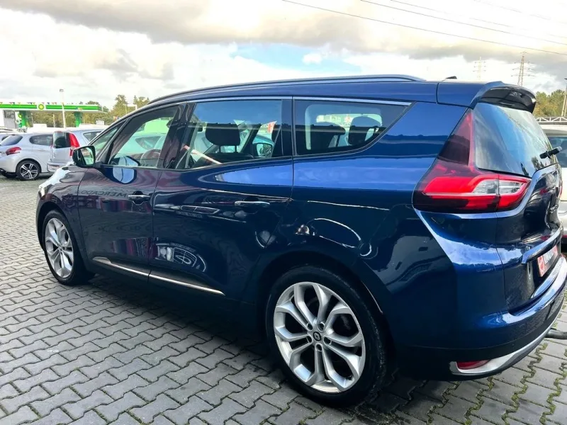 Renault Grand Scenic 1.5 dCi Expression SS, fotografia 3