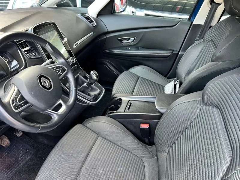 Renault Grand Scenic 1.5 dCi Expression SS, fotografia 22