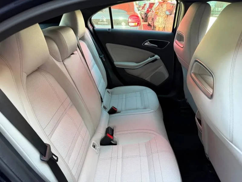 Mercedes Benz A 180 1.5, fotografia 8