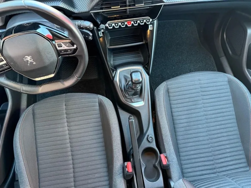 Peugeot 2008 1.5 BlueHDi Active Pack, fotografia 8