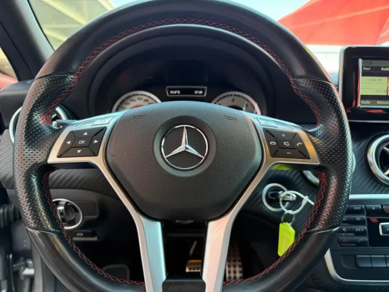 Mercedes Benz A 220 AMG, fotografia 10