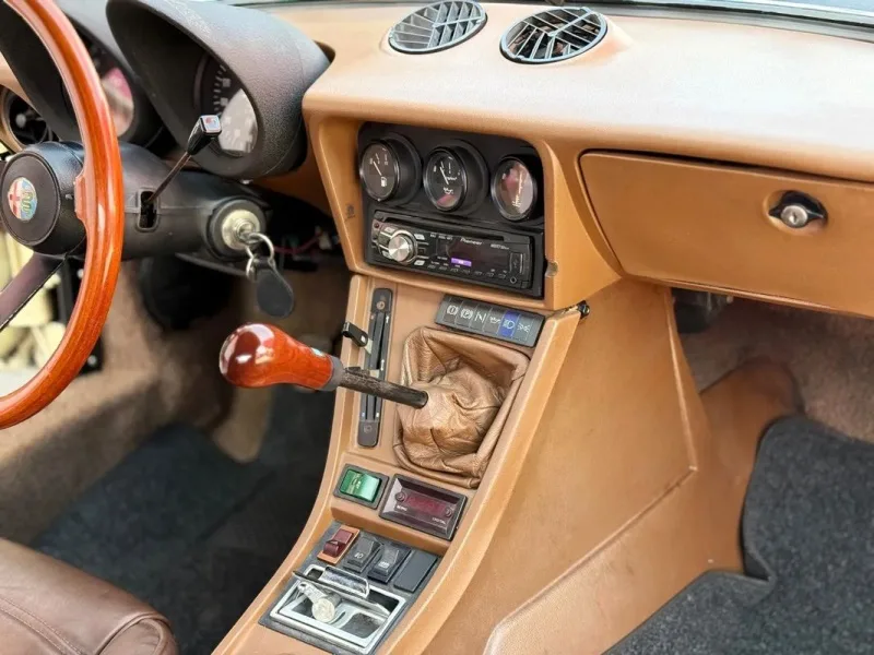 Alfa Romeo Spider, fotografia 11