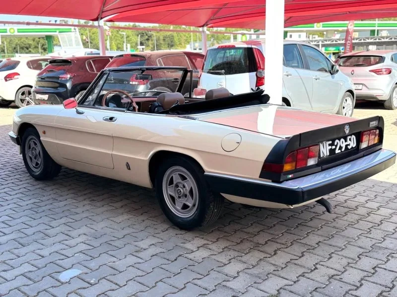 Alfa Romeo Spider, fotografia 3