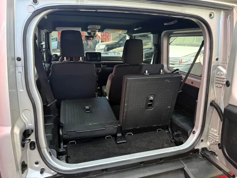 Suzuki Jimny 1.5L JLX, fotografia 9