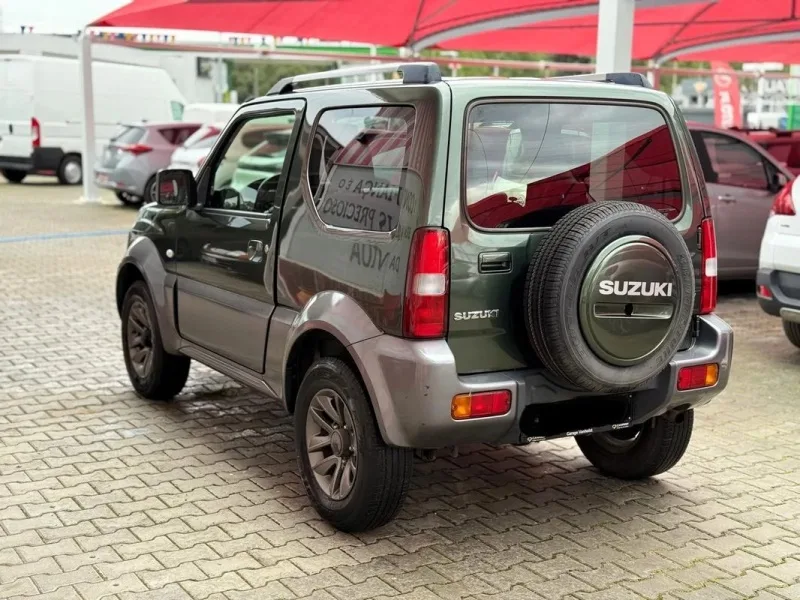 Suzuki Jimny, fotografia 13