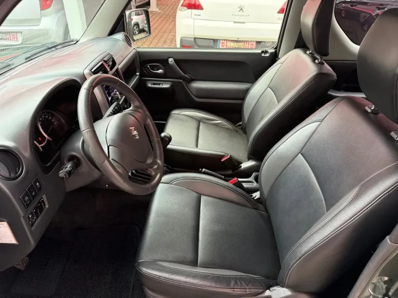 Suzuki Jimny, fotografia 17