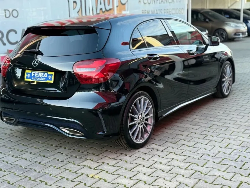 Mercedes Benz A 220, fotografia 15