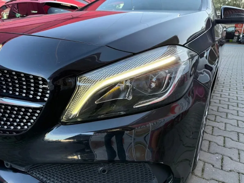 Mercedes Benz A 220, fotografia 5