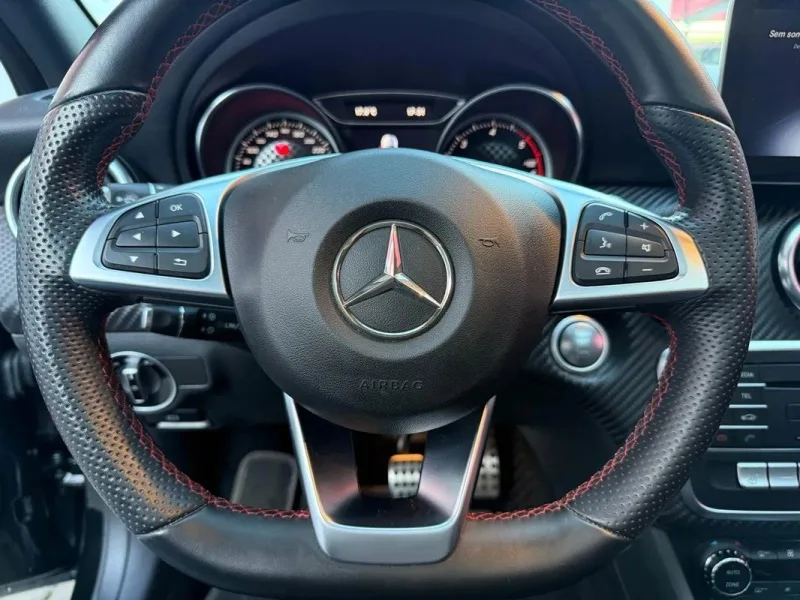 Mercedes Benz A 220, fotografia 18