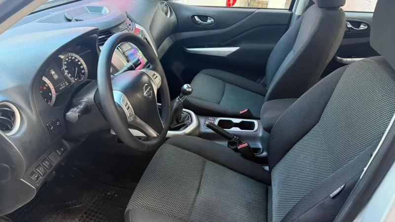 Nissan Navara 2.3 dCi CD 4WD N-Connecta, fotografia 4