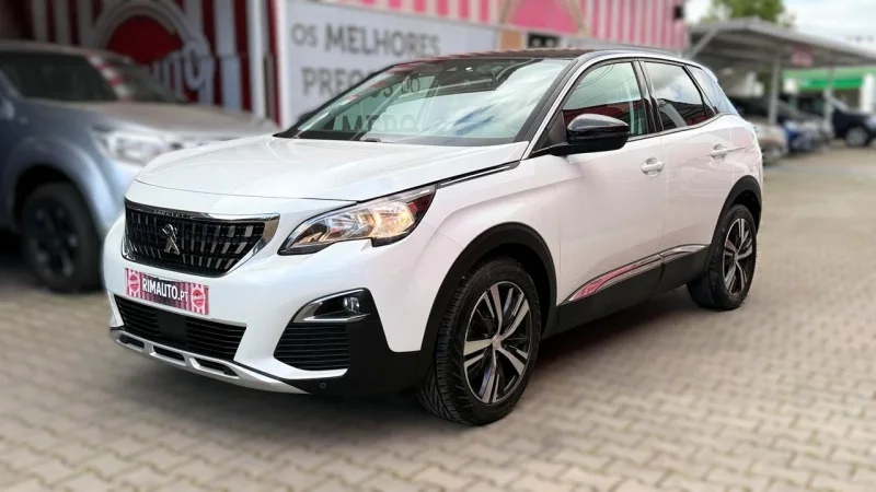 Peugeot 3008 1.2 PureTech Allure J18, fotografia 1