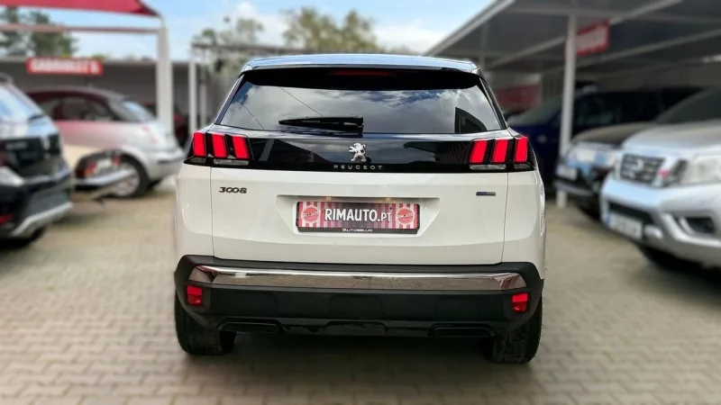 Peugeot 3008 1.2 PureTech Allure J18, fotografia 8