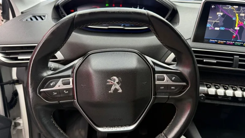 Peugeot 3008 1.2 PureTech Allure J18, fotografia 5