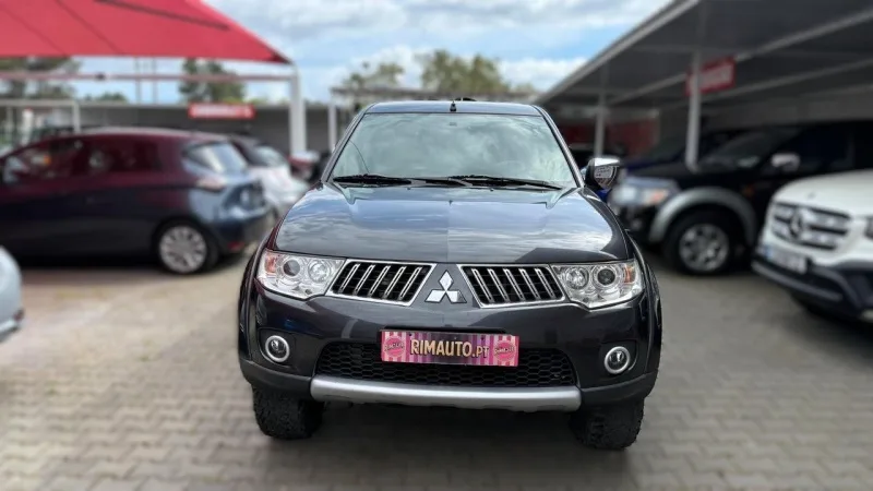 Mitsubishi L200 2.5 DI-D CD Invite CC 4WD, fotografia 19