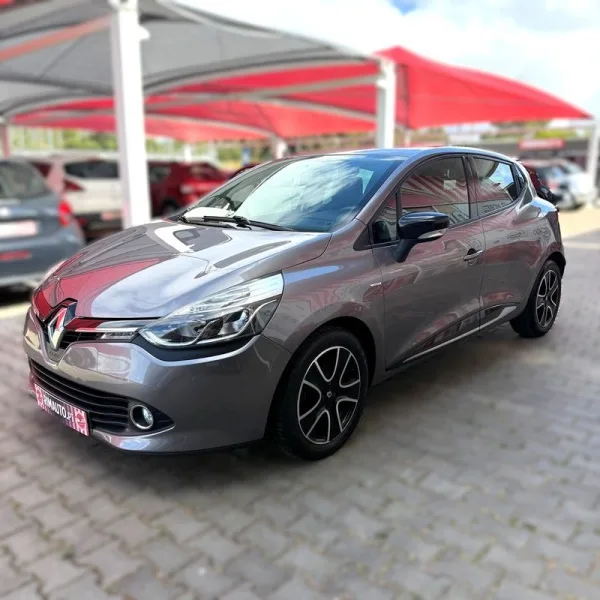 Renault Clio 0.9 TCe Limited Edition, fotografia 1