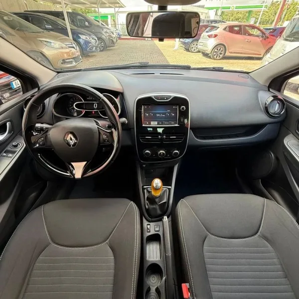 Renault Clio 0.9 TCe Limited Edition, fotografia 6