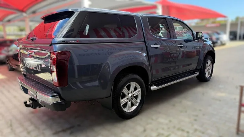 Isuzu D-Max 1.9 Ddi CD 4WD LS CM Aut., fotografia 24