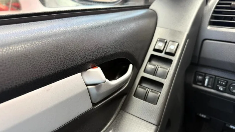 Isuzu D-Max 1.9 Ddi CD 4WD LS CM Aut., fotografia 15