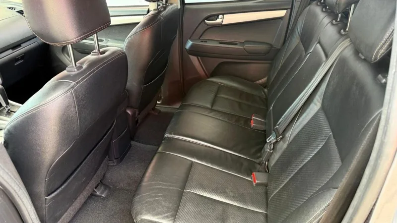 Isuzu D-Max 1.9 Ddi CD 4WD LS CM Aut., fotografia 21