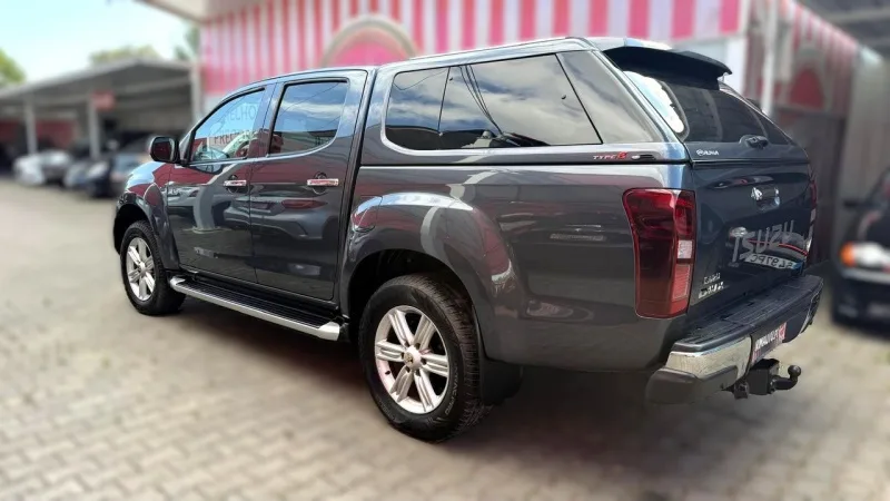 Isuzu D-Max 1.9 Ddi CD 4WD LS CM Aut., fotografia 6
