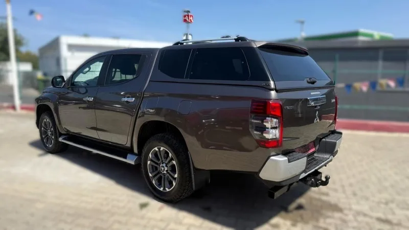 Mitsubishi L200 2.3 DI-D Strakar Space Cab Intense AT 4WD, fotografia 3