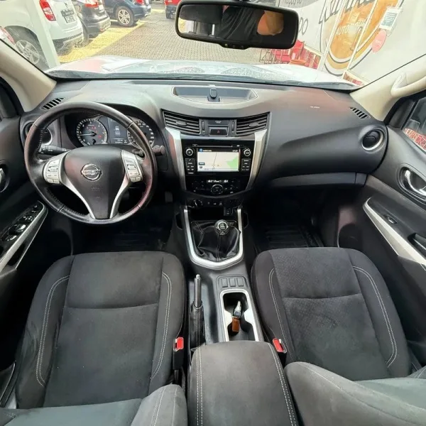 Nissan Navara 2.3 dCi CD 4WD N-Connecta, fotografia 5