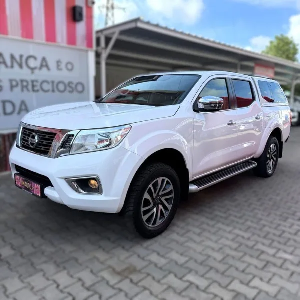 Nissan Navara 2.3 dCi CD 4WD N-Connecta, fotografia 1