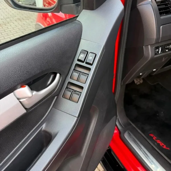Isuzu D-Max 2.5 DTi CD 4WD LS Sport Edition, fotografia 19