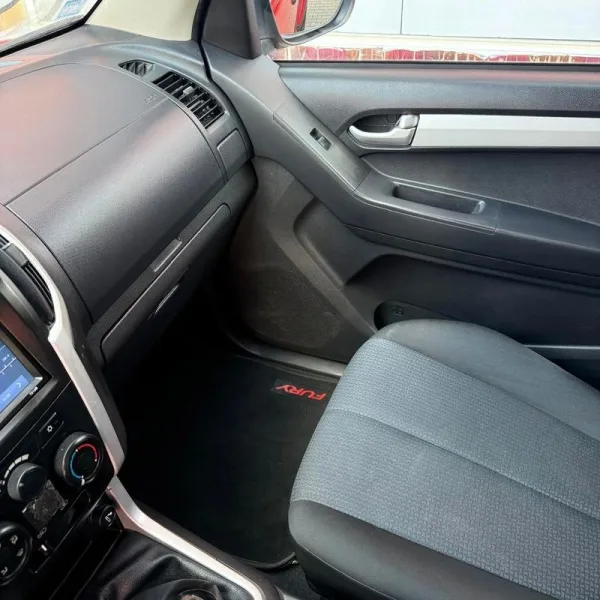 Isuzu D-Max 2.5 DTi CD 4WD LS Sport Edition, fotografia 9