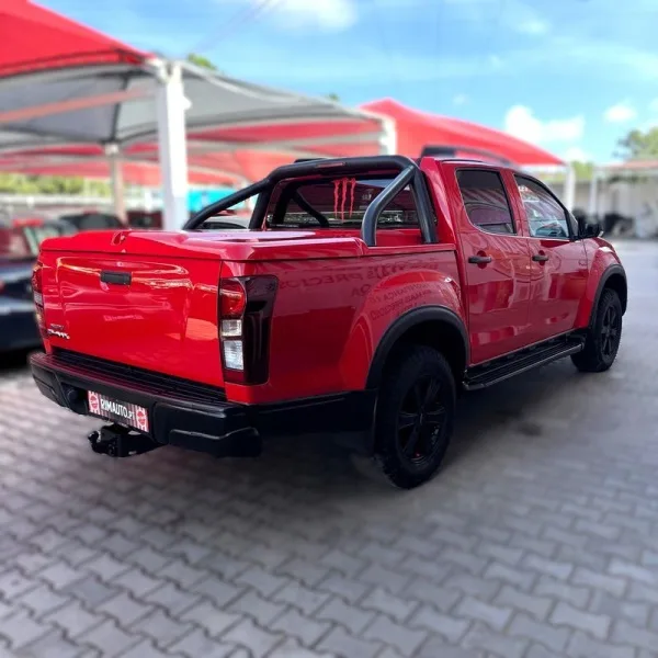 Isuzu D-Max 2.5 DTi CD 4WD LS Sport Edition, fotografia 2