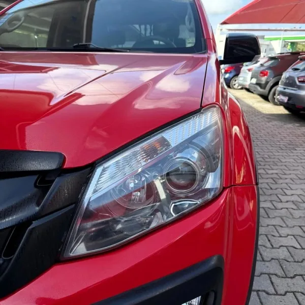 Isuzu D-Max 2.5 DTi CD 4WD LS Sport Edition, fotografia 18