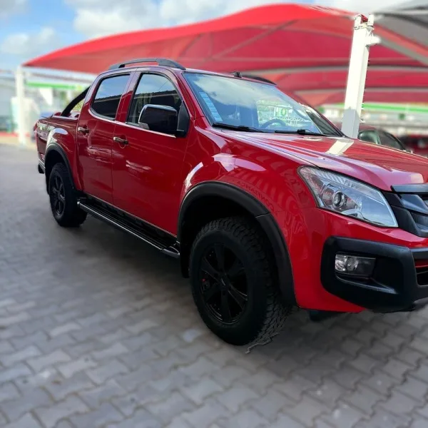 Isuzu D-Max 2.5 DTi CD 4WD LS Sport Edition, fotografia 17