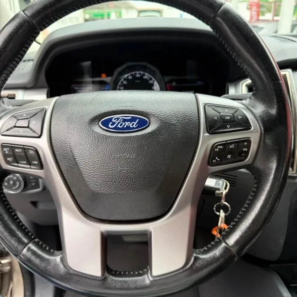 Ford Ranger 2.2 TDCi CD Limited 4WD Aut., fotografia 14