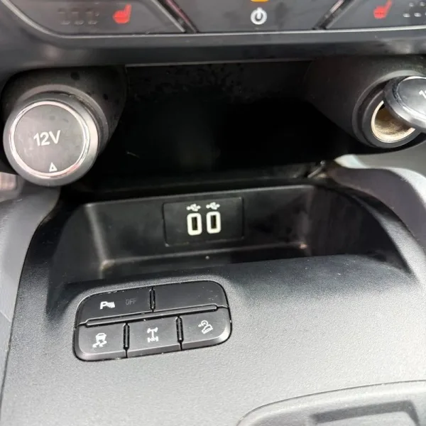 Ford Ranger 2.2 TDCi CD Limited 4WD Aut., fotografia 22
